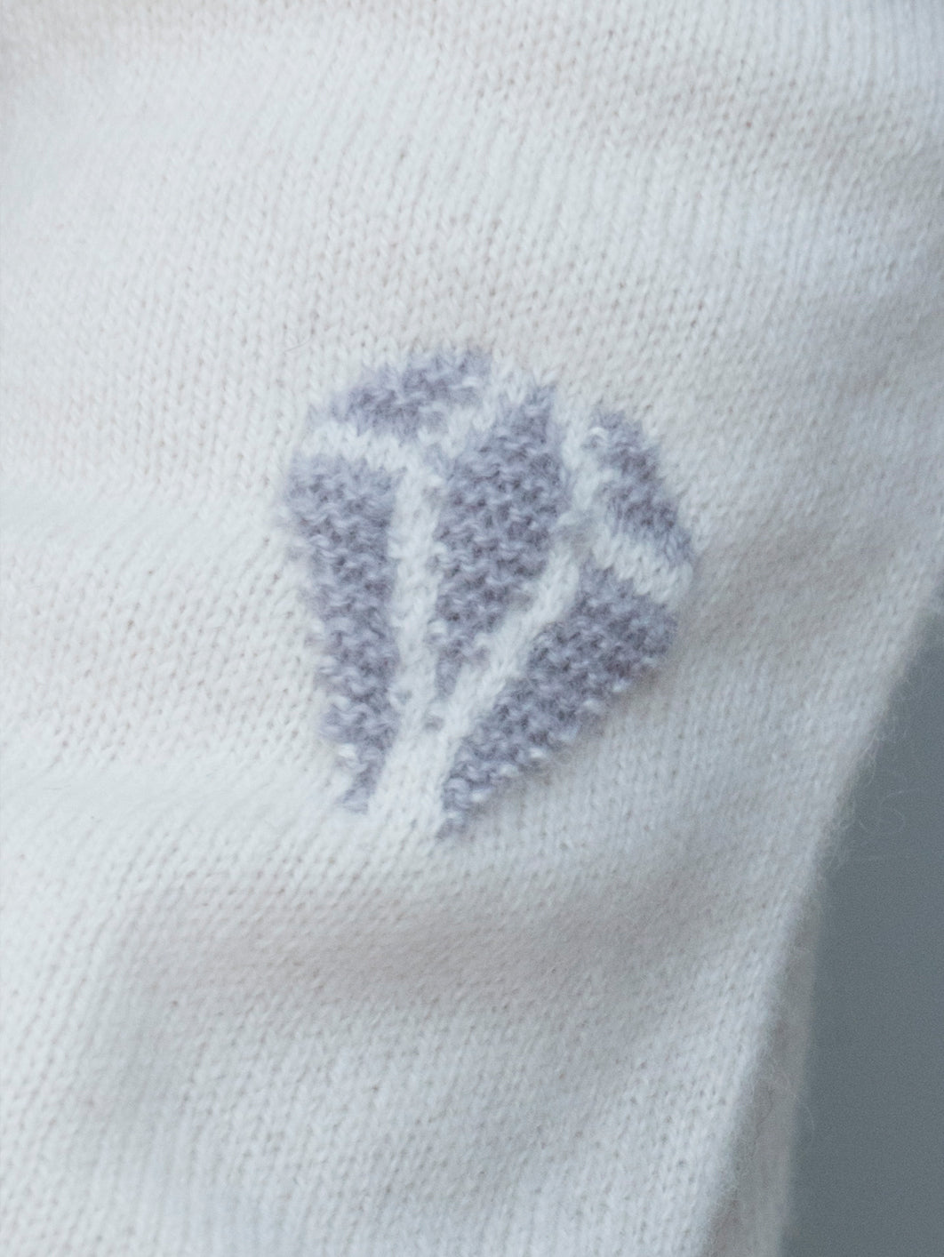 CUSTOM-DESIGNED CREWNECK