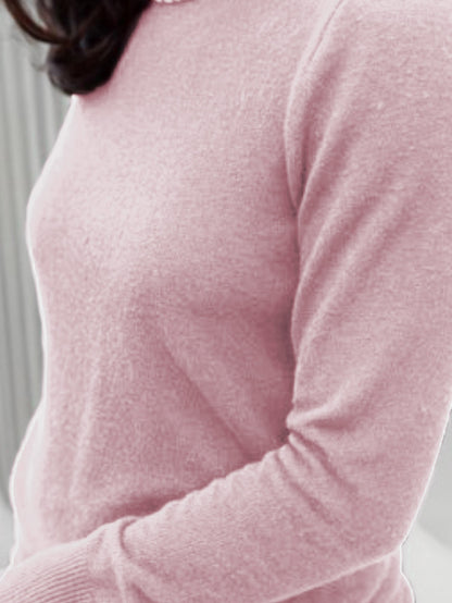 CUSTOM-DESIGNED CREWNECK